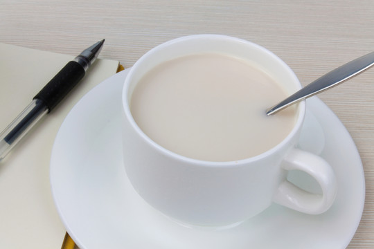 一杯牛奶