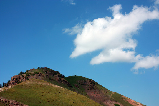 新疆伊犁白石峰風(fēng)景
