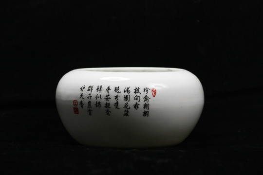 瓷器