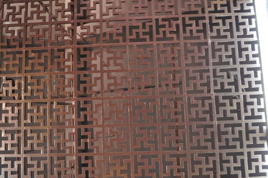 余蔭山房門窗