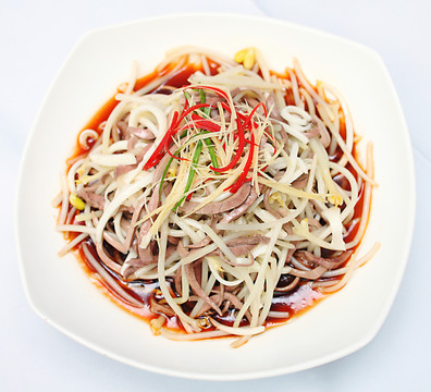 豆芽炒肉絲