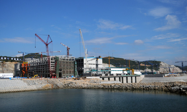 建設(shè)中的核電全景
