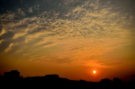 夕陽(yáng)