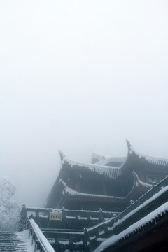 峨眉山雪景