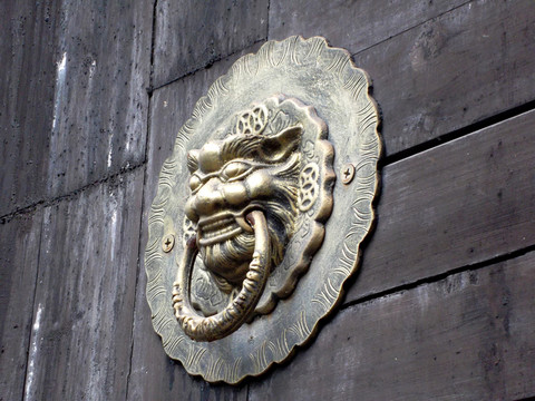 銅獅子頭