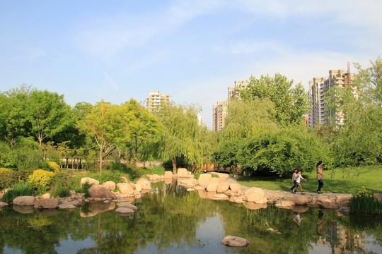 濰坊小區(qū)人造湖