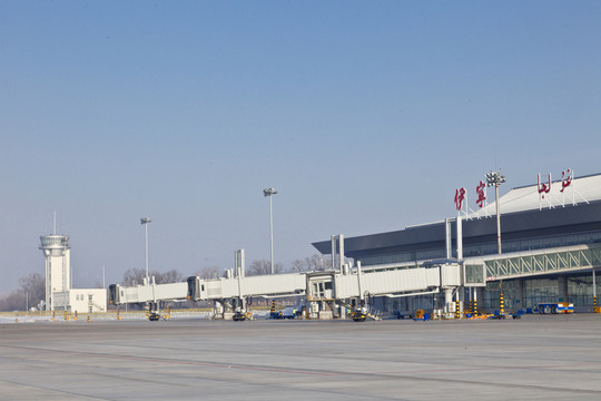 民用機(jī)場