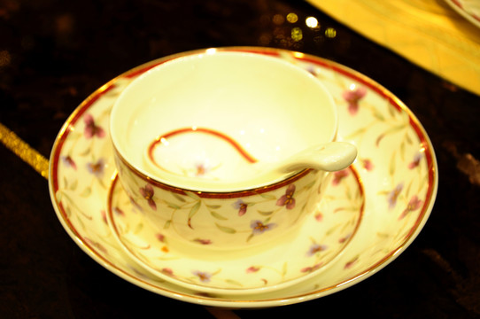 餐具