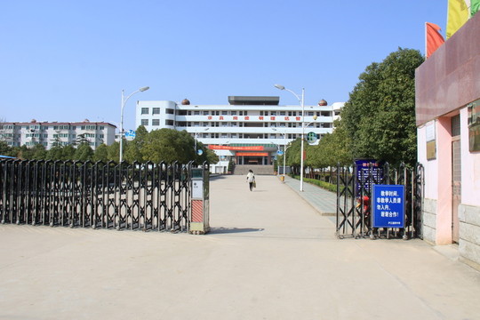 盛橋中學(xué)