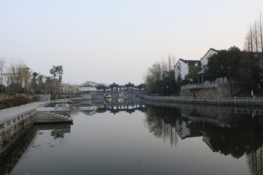 三河古鎮(zhèn)的清晨