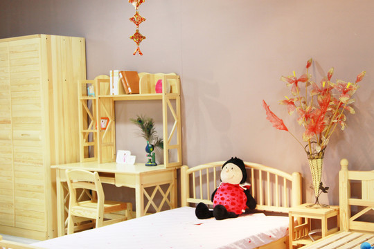 木質(zhì)家具
