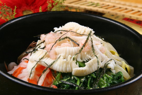 時(shí)蔬海鮮鍋