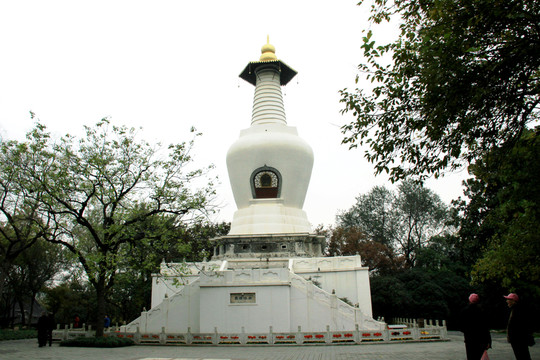 白塔
