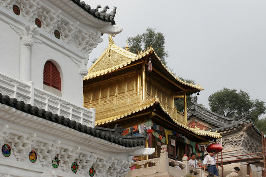 五臺(tái)山 顯通寺銅殿