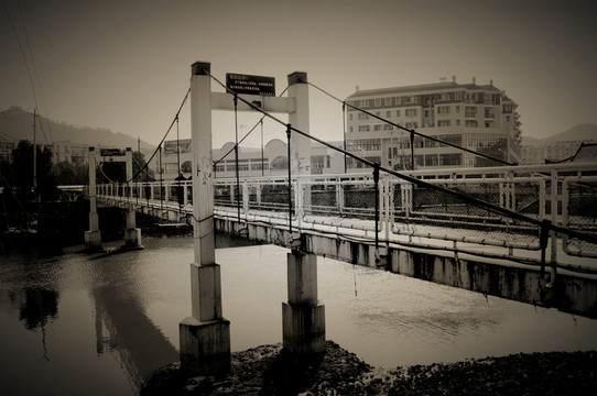 縣城鐵橋