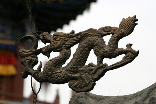 呼和浩特大召 鐵雕龍