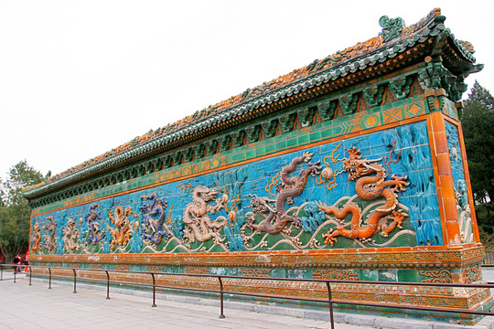 北海公園 九龍壁