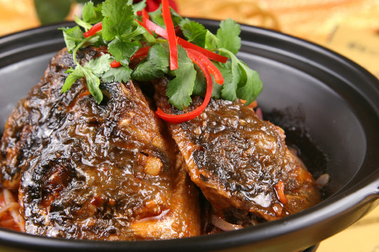 秘汁砂鍋煎魚嘴