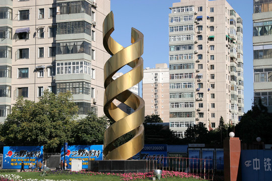 中關村 雙螺旋雕塑