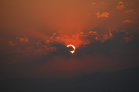 夕陽(yáng)