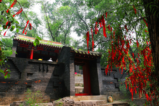 通遼大青溝風(fēng)景區(qū) 蓮中寺