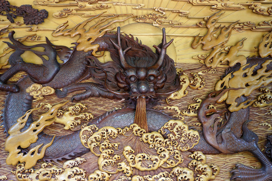 龍紋木雕