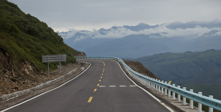 天山公路