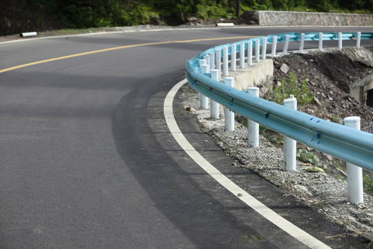 盤(pán)山公路
