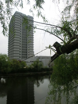 江蘇師大校園二十一世紀大樓