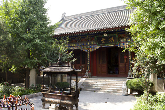臥龍寺法堂全景