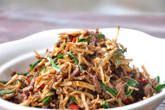 毛芋牛肉絲