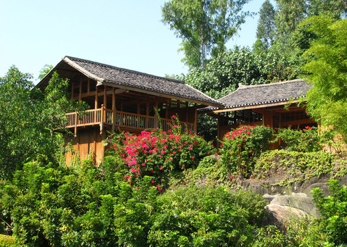 少數(shù)民族村寨