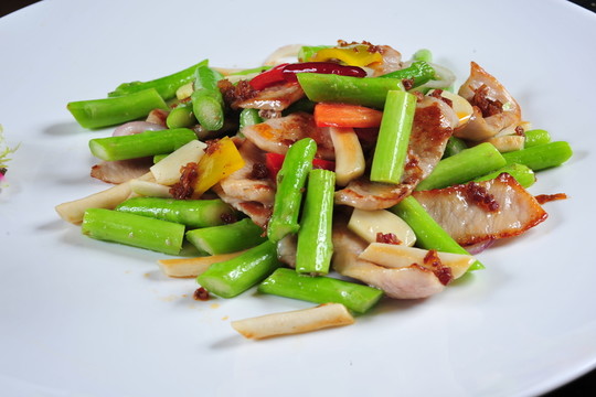 黑豚肉爆蘆筍