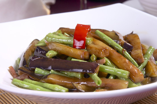 豆角炕茄子