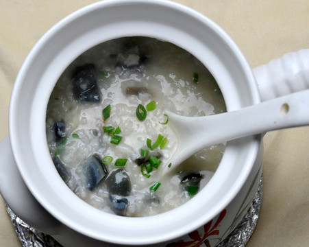 皮蛋瘦肉粥