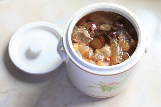 花膠紅棗湯