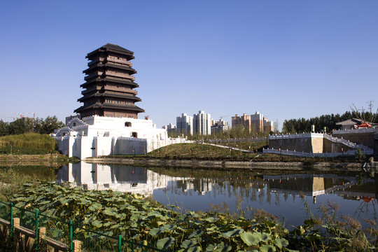 西安漢城湖角樓疊翠景區(qū)