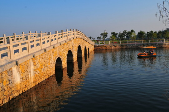陽江鴛鴦湖風(fēng)景 五孔橋