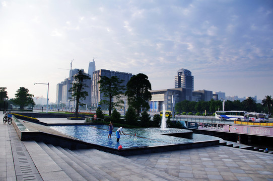 東莞中心廣場