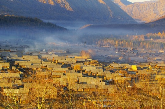 禾木村全景