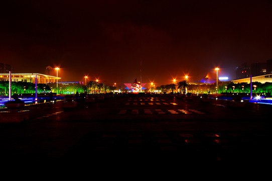 東莞中心廣場(chǎng)夜景