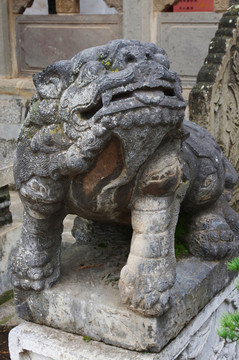 獅子雕刻