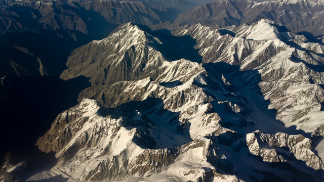 天山