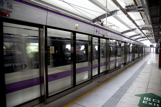 列車進站