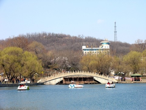 鞍山市二一九公園 游船