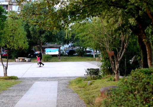 公園玩耍