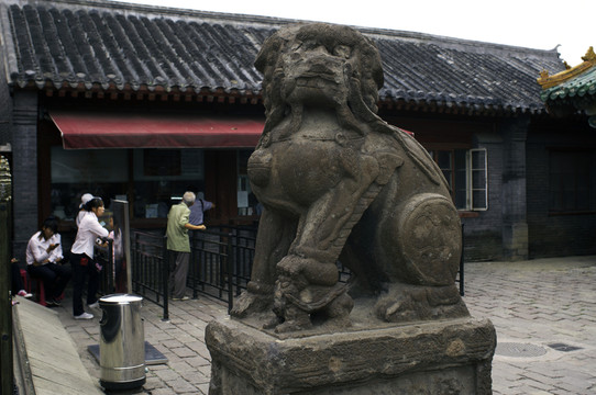 石獅子