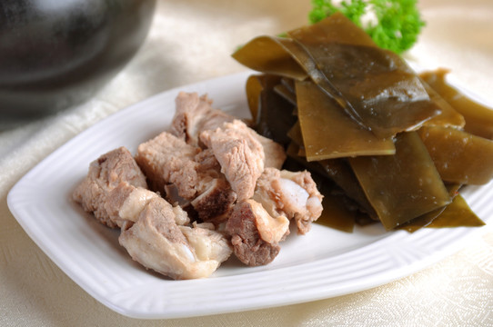 海帶黃豆燉排骨