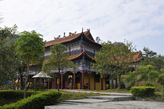 清遠(yuǎn)景點(diǎn) 金雞巖