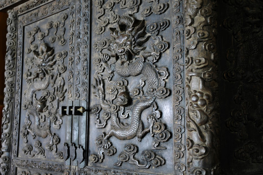 明清龍紋實(shí)木家具